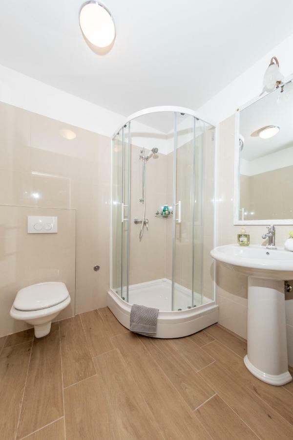 Villa Santa Eufemia Sutomiscica Extérieur photo